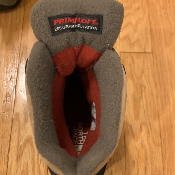 The North Face boots size 6 - Picture 5 of 7